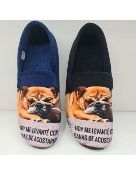 Zapatilla Cerrada Perros Cánovas 9021