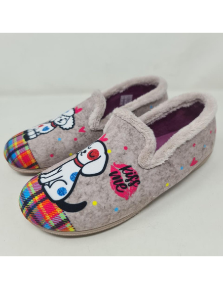 Zapatilla Plana Cerrada Perritos Beig Alcalde 6200