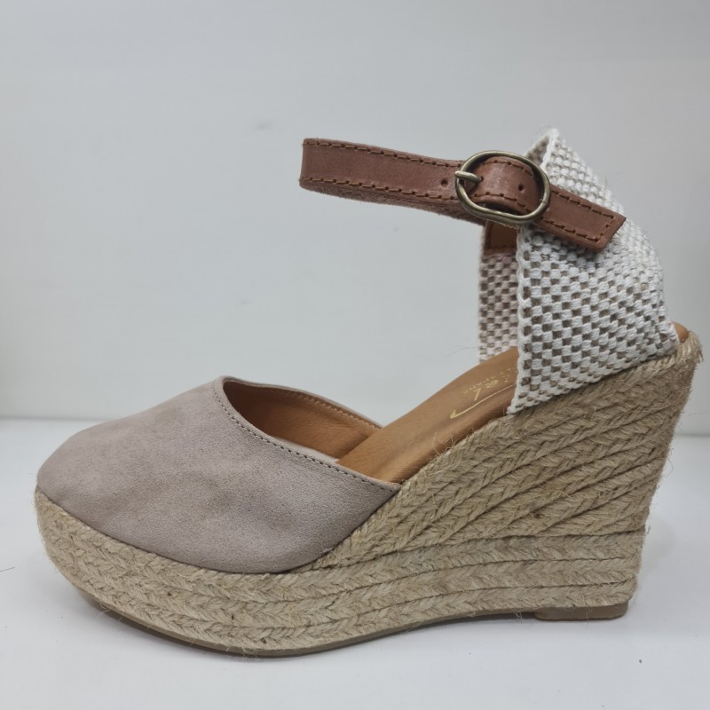 Valenciana Bamara 7 Cuerdas Mod. 37158 Mariel 