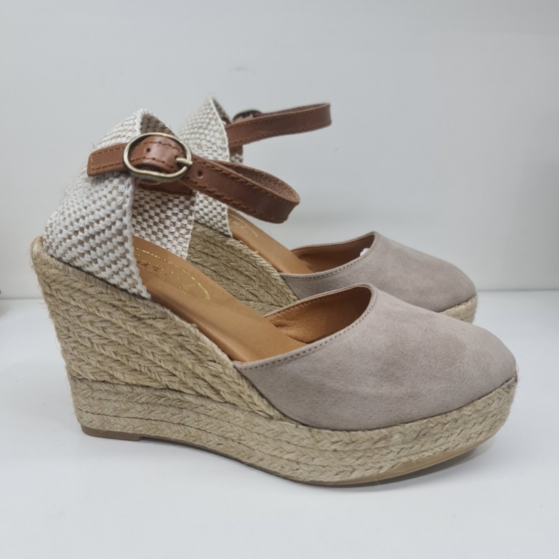 Valenciana Bamara 7 Cuerdas Mod. 37158 Mariel 