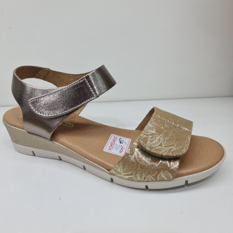 Sandalia Velcros Mod  21 Marca Amelie Sandalia Velcros Mod  21 Marca Amelie