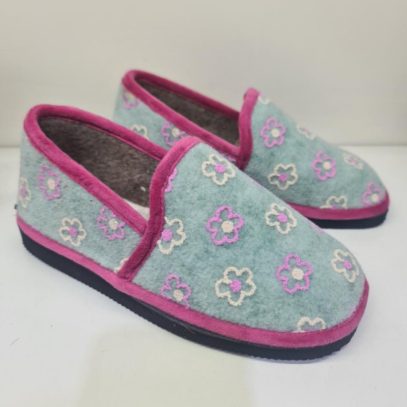 Zapatilla de Casa Flores Cerrada Mod  701 Mariel 