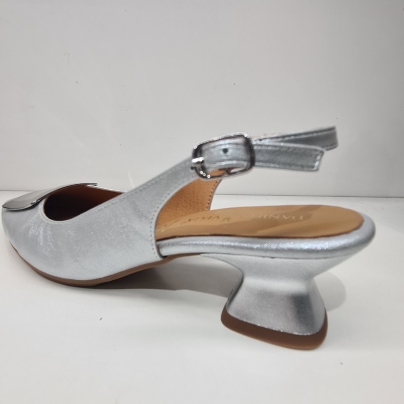Stiletto Destalonado T.Bajo Daniela Veg 2628 Plata