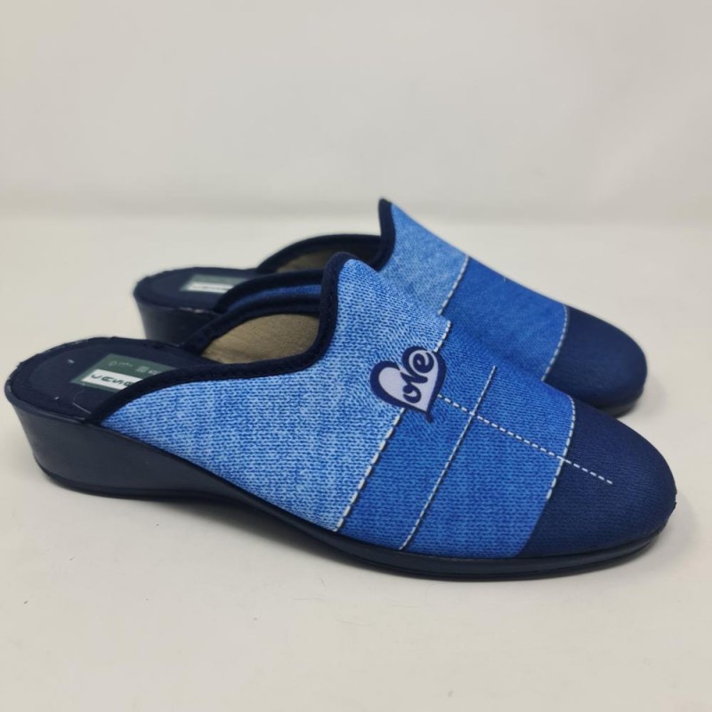 Zapatilla De Casa J  Love Casadona