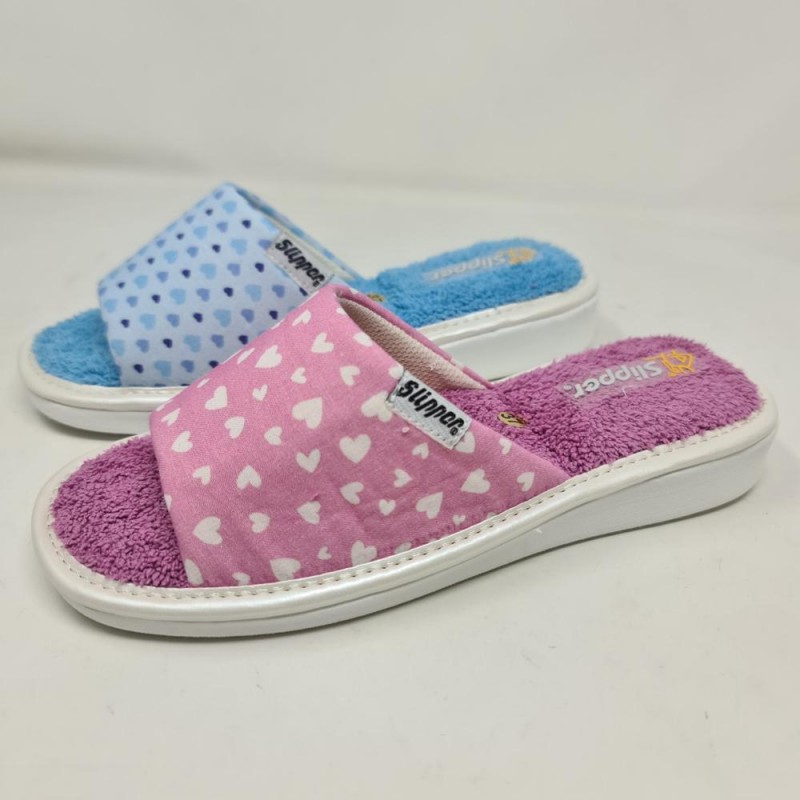 Zapatilla Corazones Slipper 113