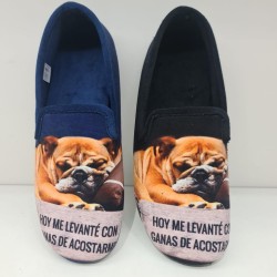 Zapatilla Cerrada Perros Cánovas 9021