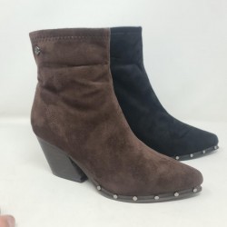 Botín Tachas Mod  A-6007 Buonarotti