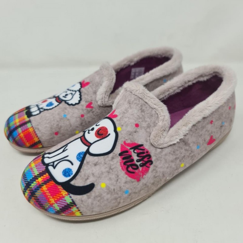 Zapatilla Plana Cerrada Perritos Beig Alcalde 6200