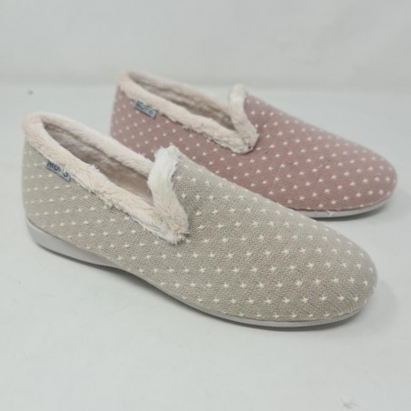 Zapatilla Cerrada Punto Muro 4019